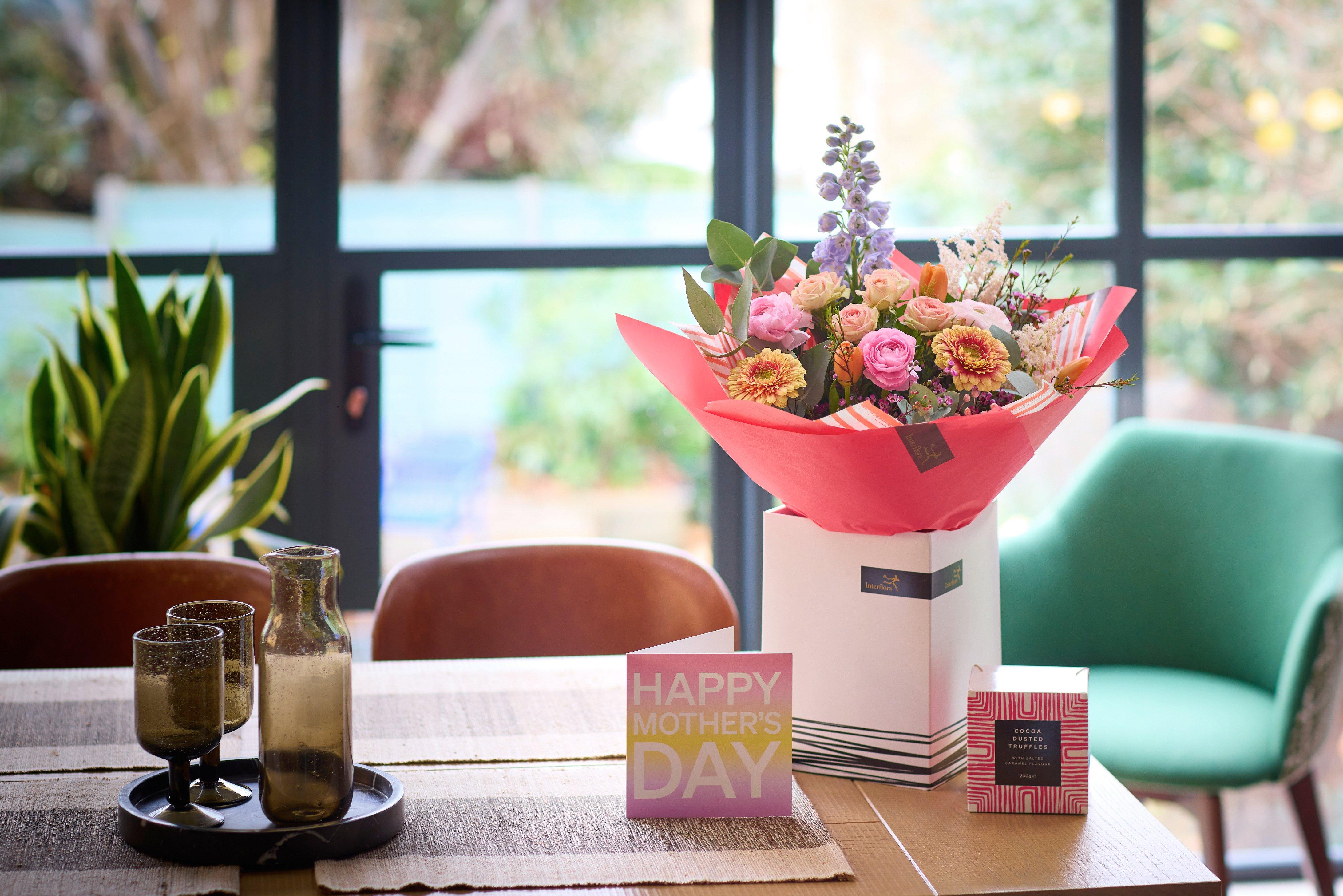 2025 MOTHER'S DAY PRODUCT INTERFLORA BRAND IMAGERY_1
