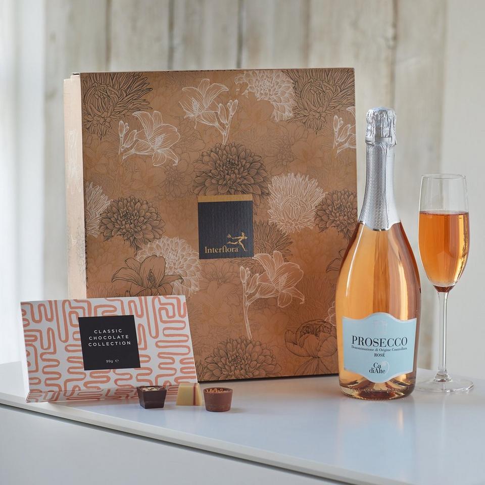 Sparkling Rosé Prosecco and Chocolates Gift Set