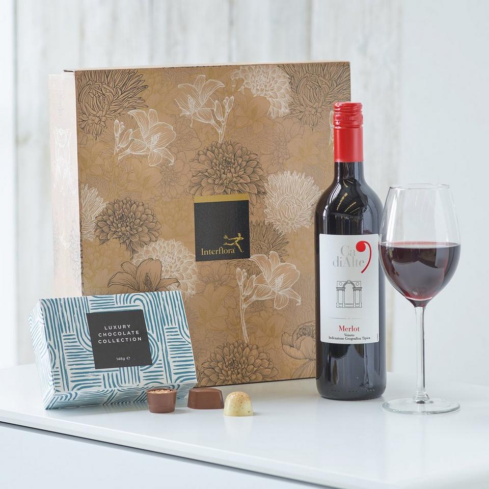 Red Wine & Chocolates Gift Set