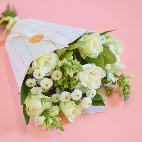 The Perfect Little Flower-Shaped Hug