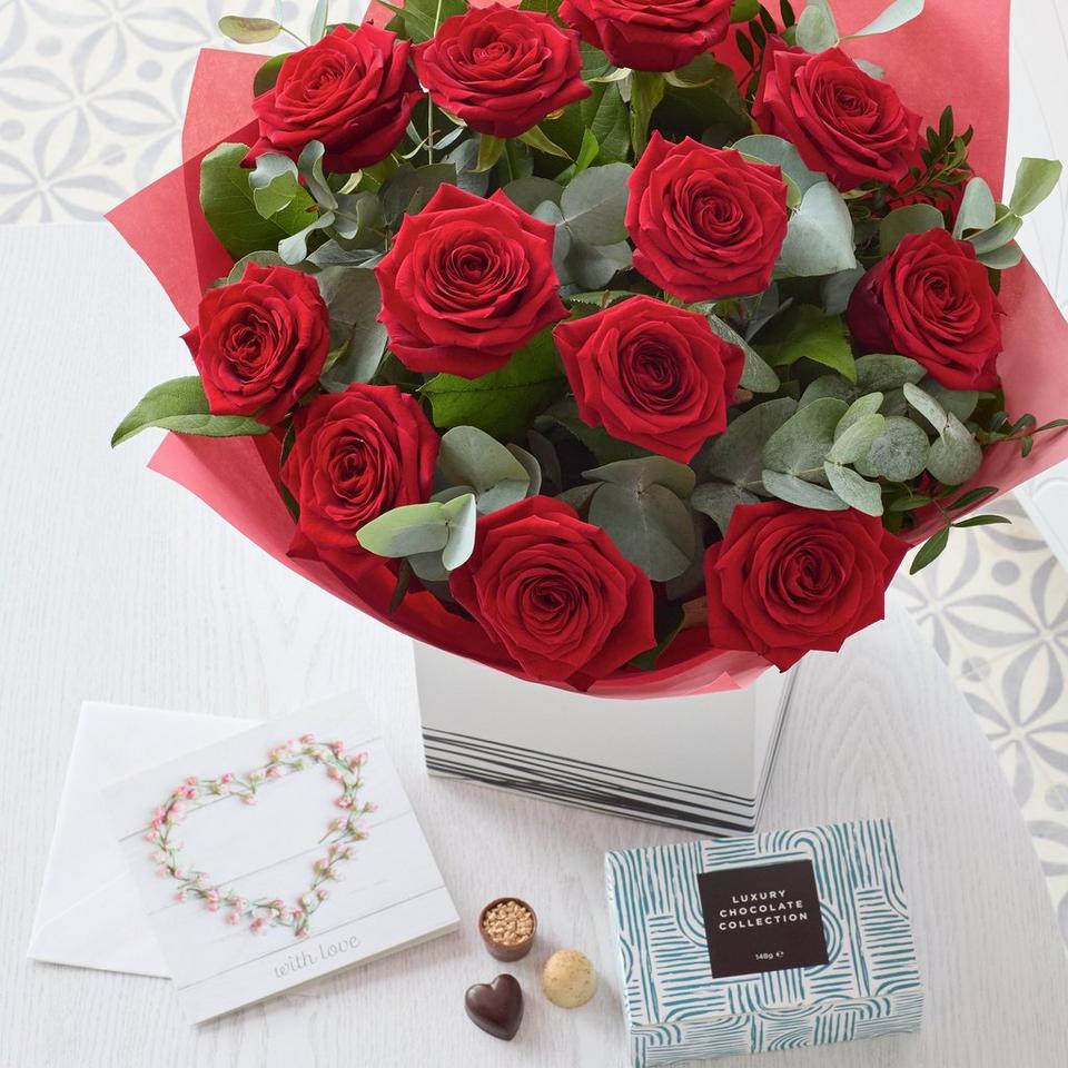 Red Rose Anniversary Gift Set