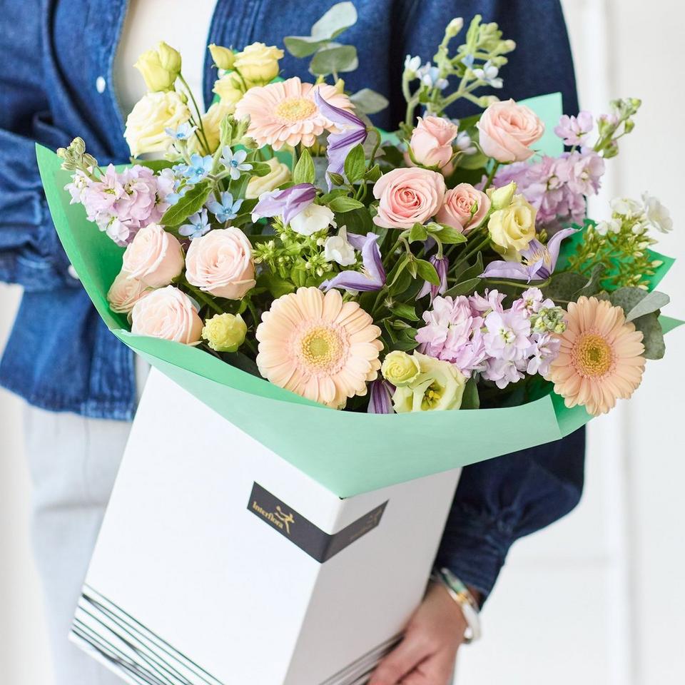 Deluxe Pastel Bouquet