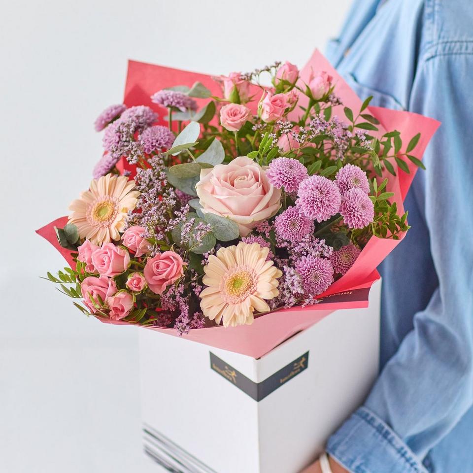 Pastel Lily Free Bouquet