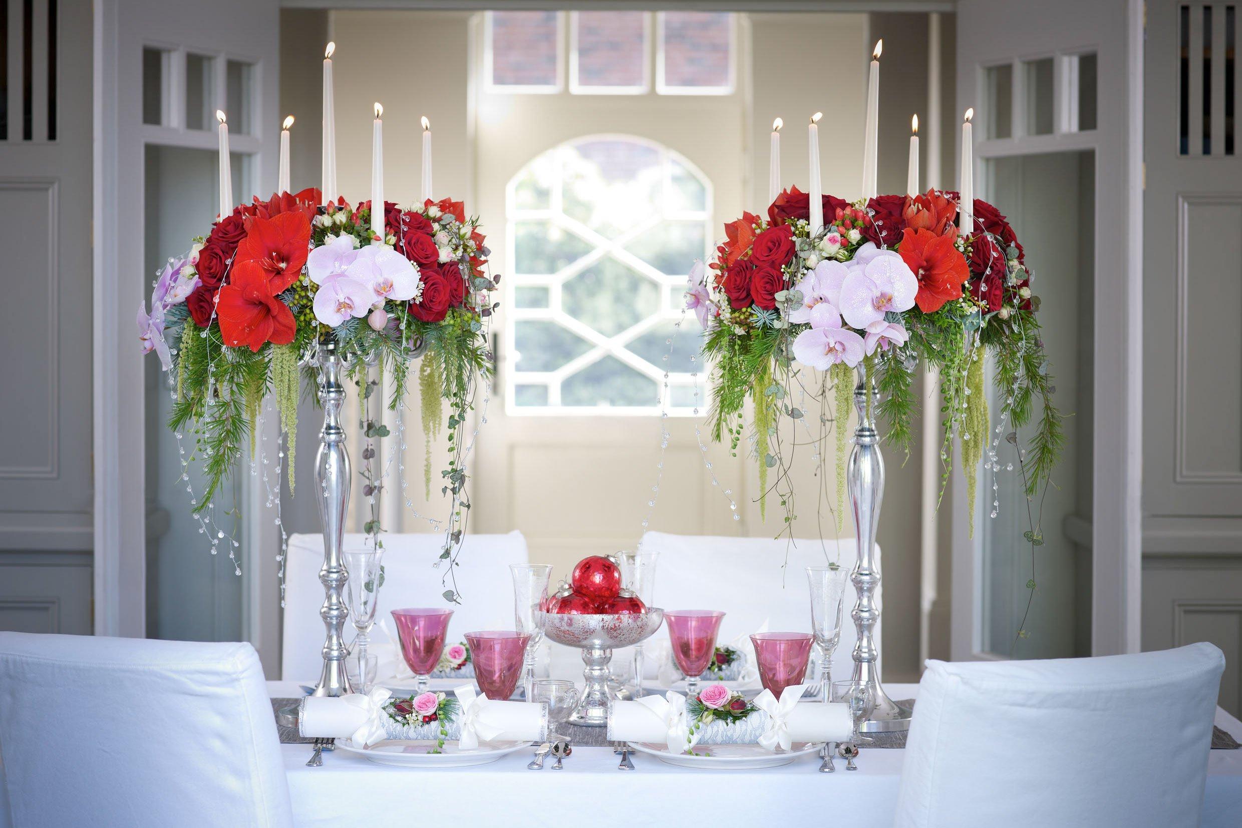 Christmas table store decorations flowers fresh