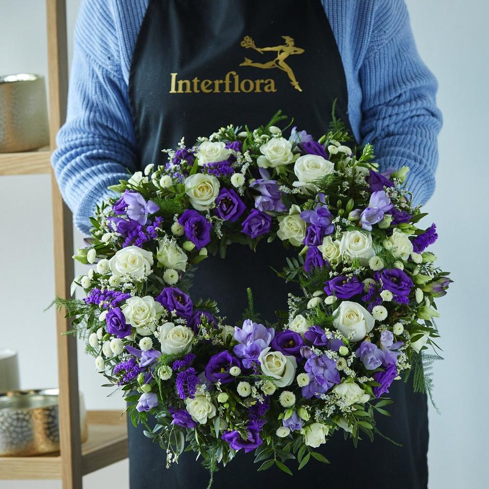 Meaningful tributes, made by hand