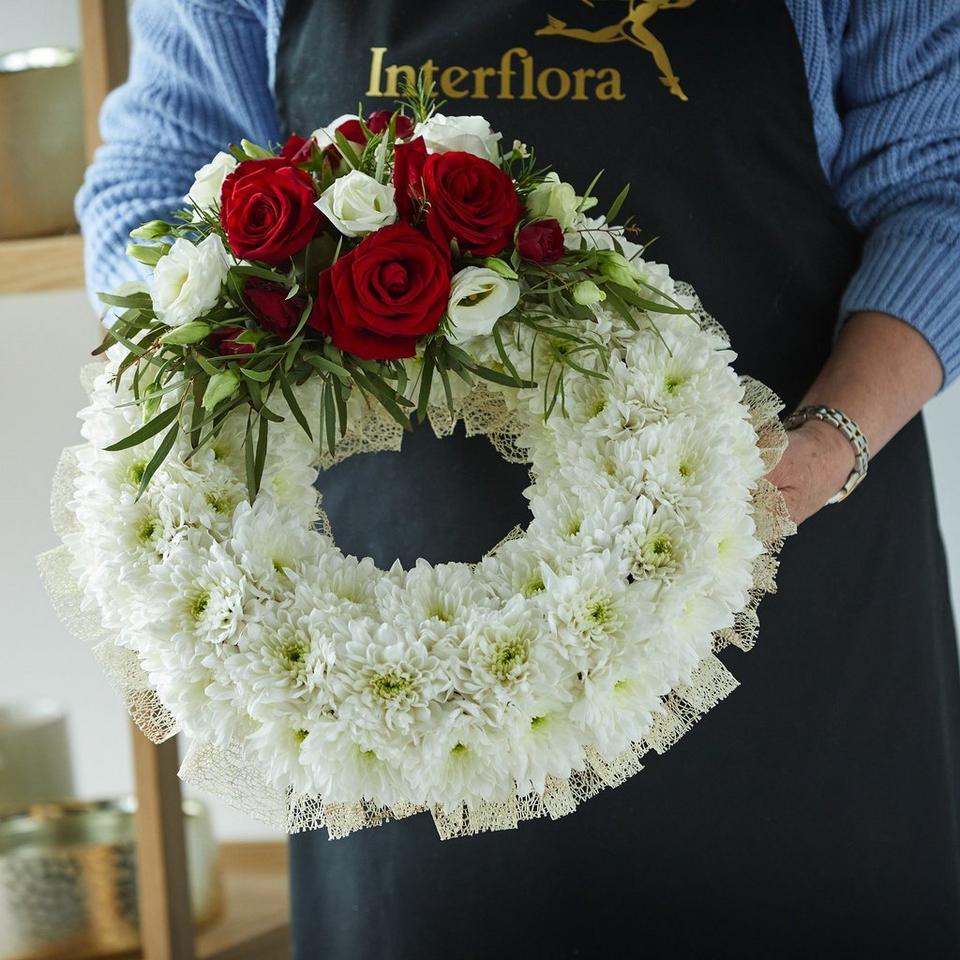 Meaningful tributes, made by hand