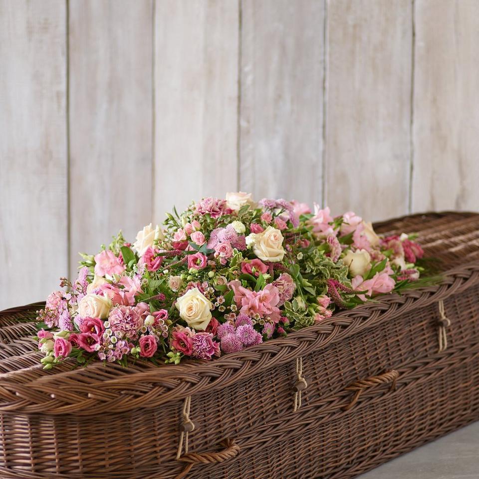 Flowing Casket Spray