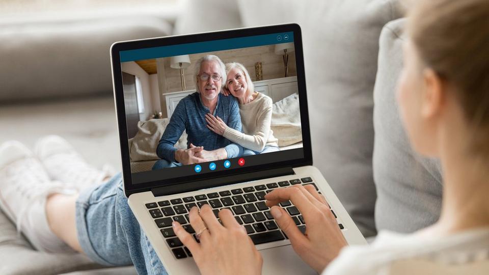 Grandparents_video_call