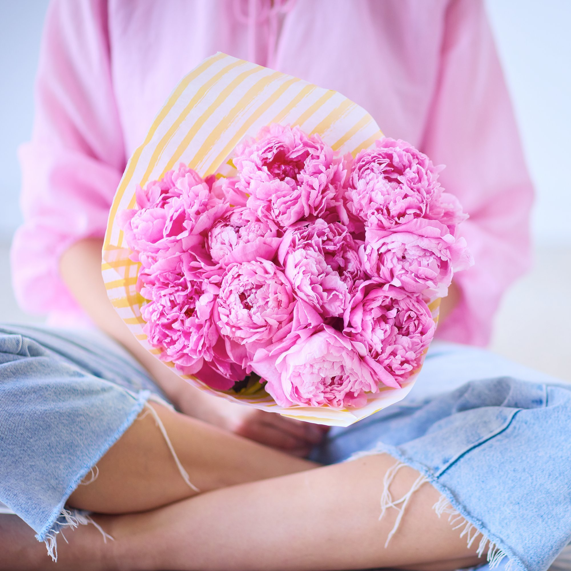 Image 4 of 5 of Perfect Peony Posy