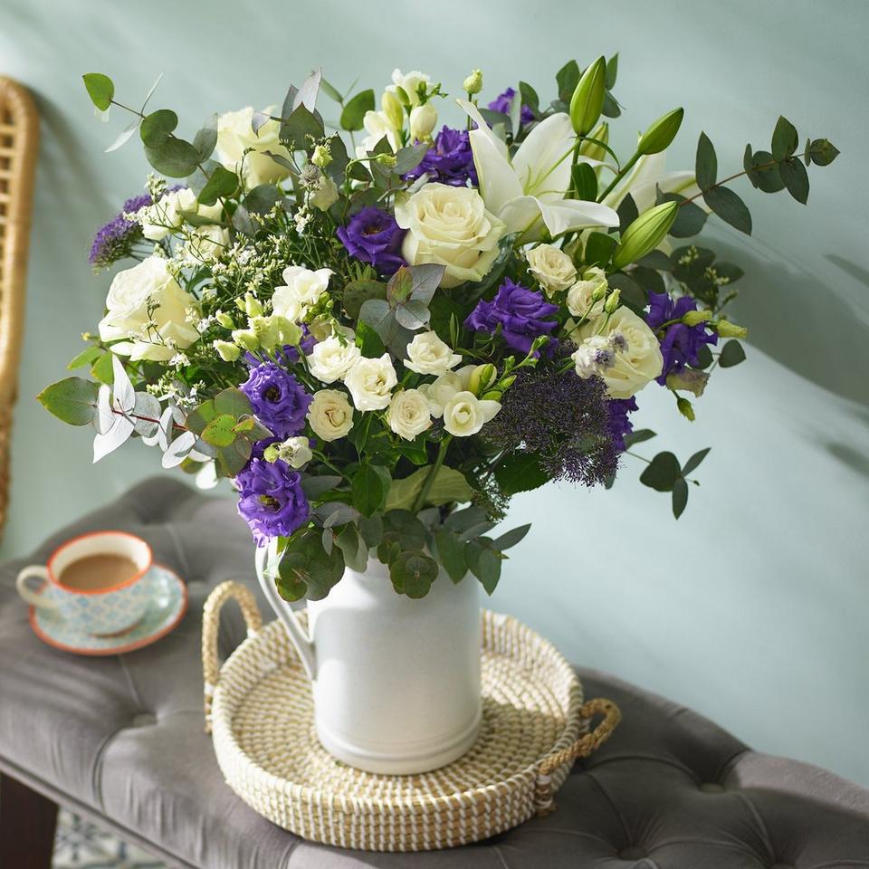 Image 3 of 5 of Luxury Birthday Lisianthus & Roses Bouquet