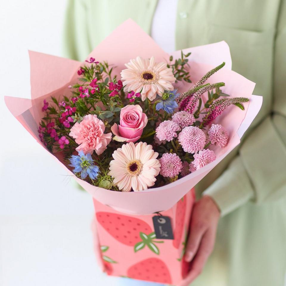 Extra Special Strawberry Gift Box