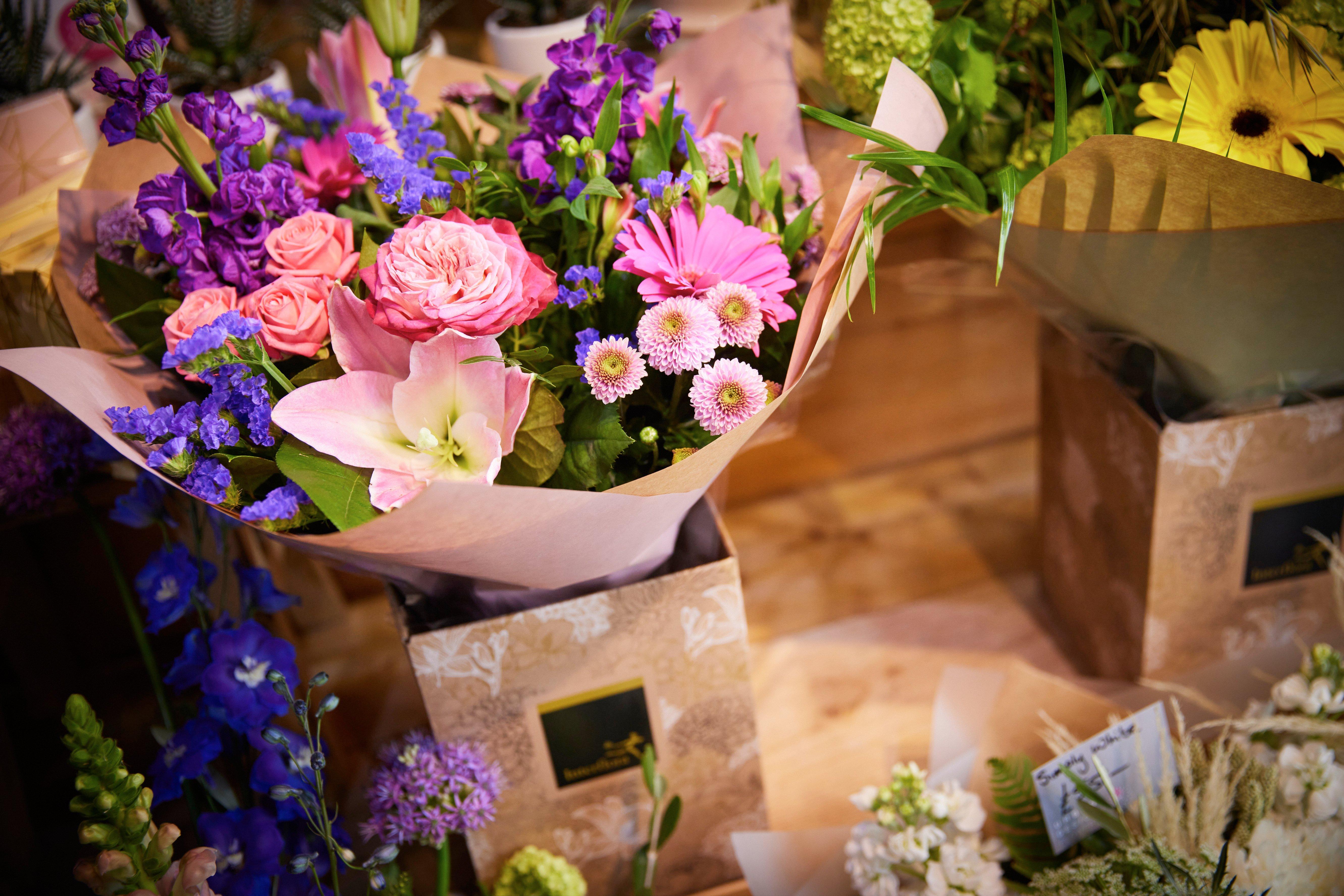 Flower Delivery | Send Flowers Online | Interflora