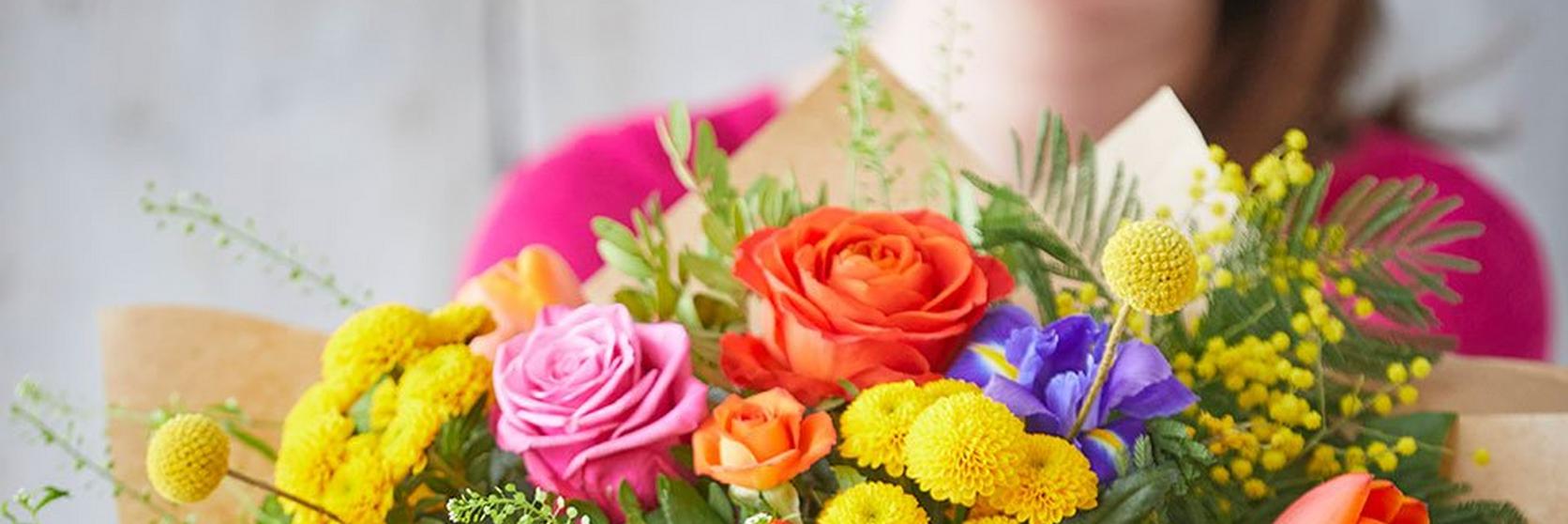 Interflora-bright-bouquet-flowers