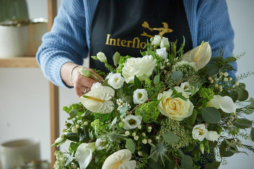 Flowers in Funeral Arrangements: Choosing the Right Blooms for a Meaningful  Tribute