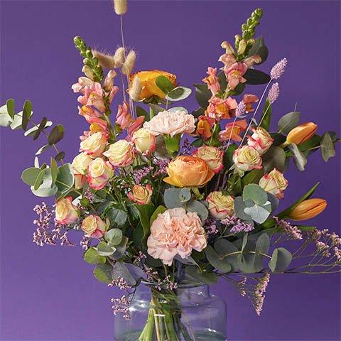 Interflora131223-STRLFHTU1(COLOUR) (1)-Square-Crop