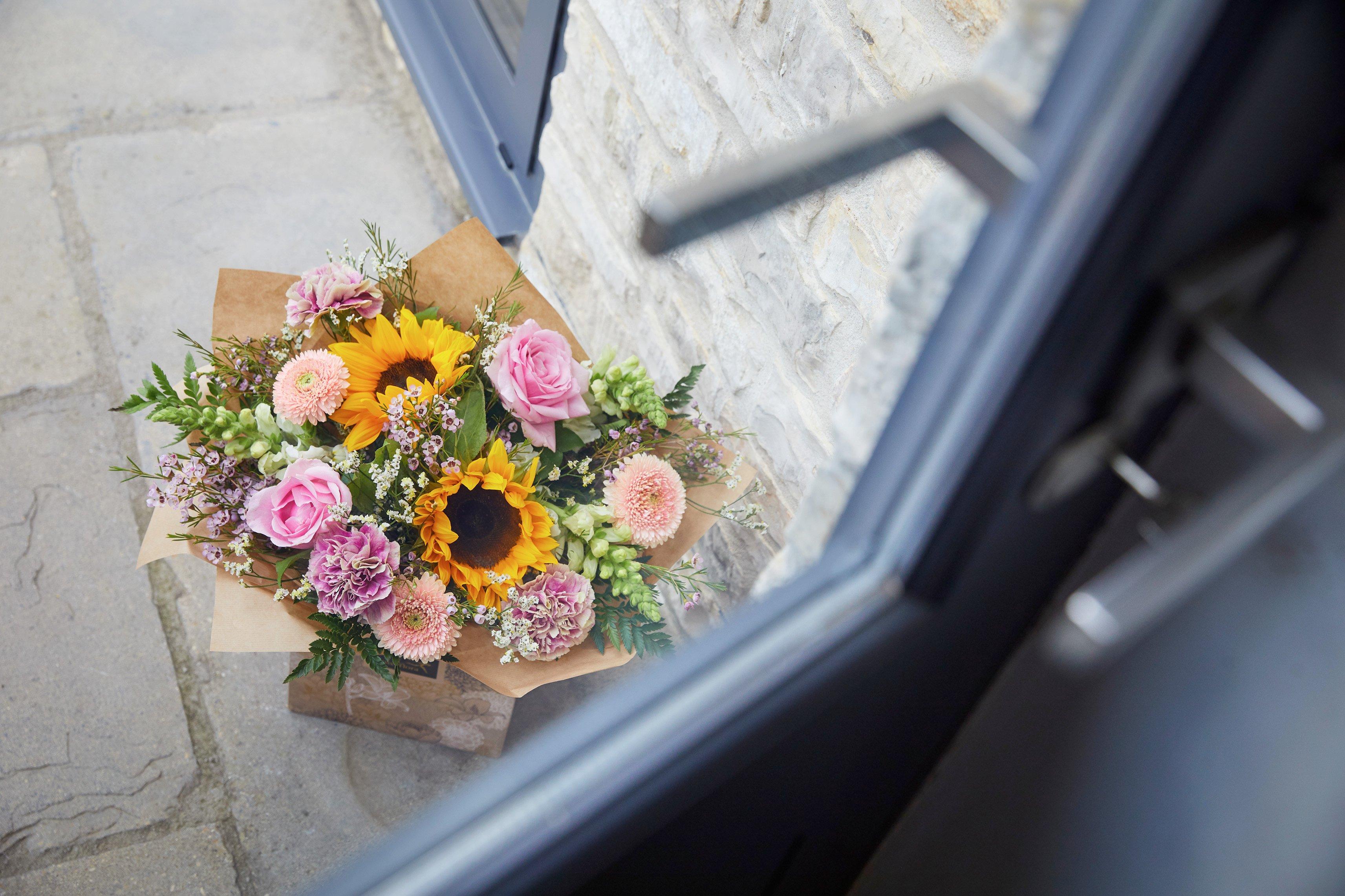 Interflora140720-0021-HT6