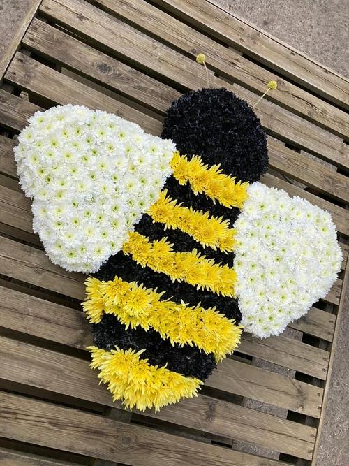 LauraPeltell-funeral-bee-bespoke-tribute