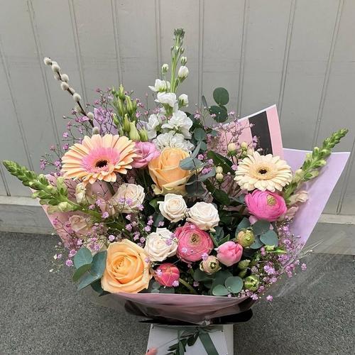 MUSTCREDIT westmount_flowers Made by Alex