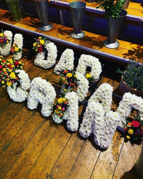 Petra_Sale-Asters-funeral-tribute-lettering