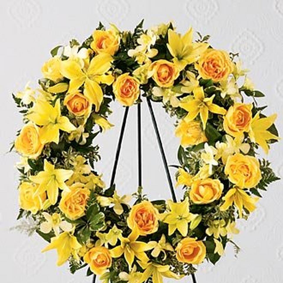 Image 1 of 1 of S38-4217 The FTD® Ring of Friendship™ Wreath