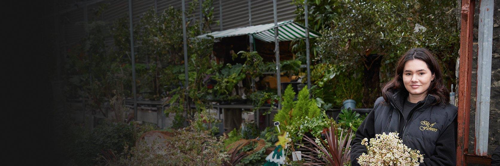 SHOPS_051223-00840-BANNER