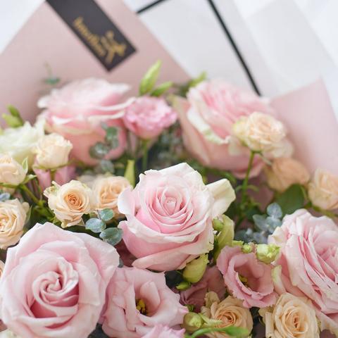 Image 4 of 6 of Luxury Pink Bouquet