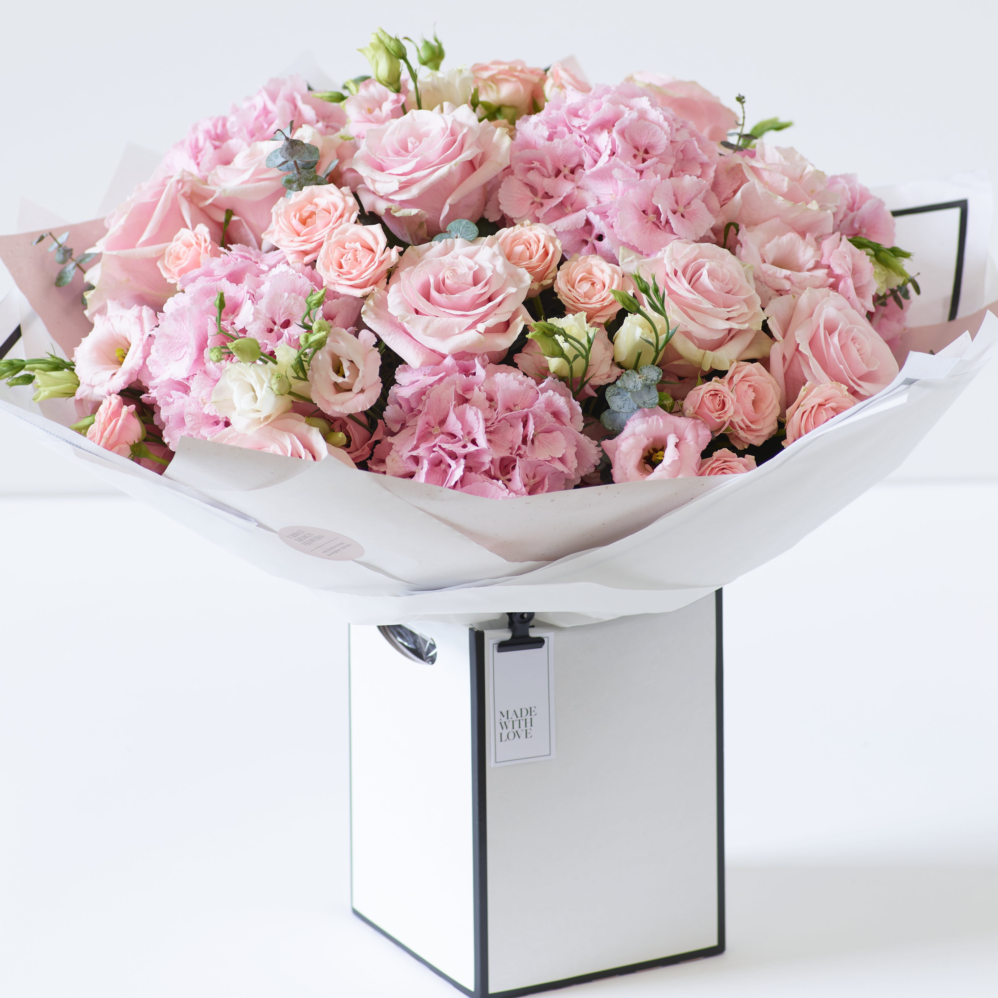 Showstopper Pink Bouquet image