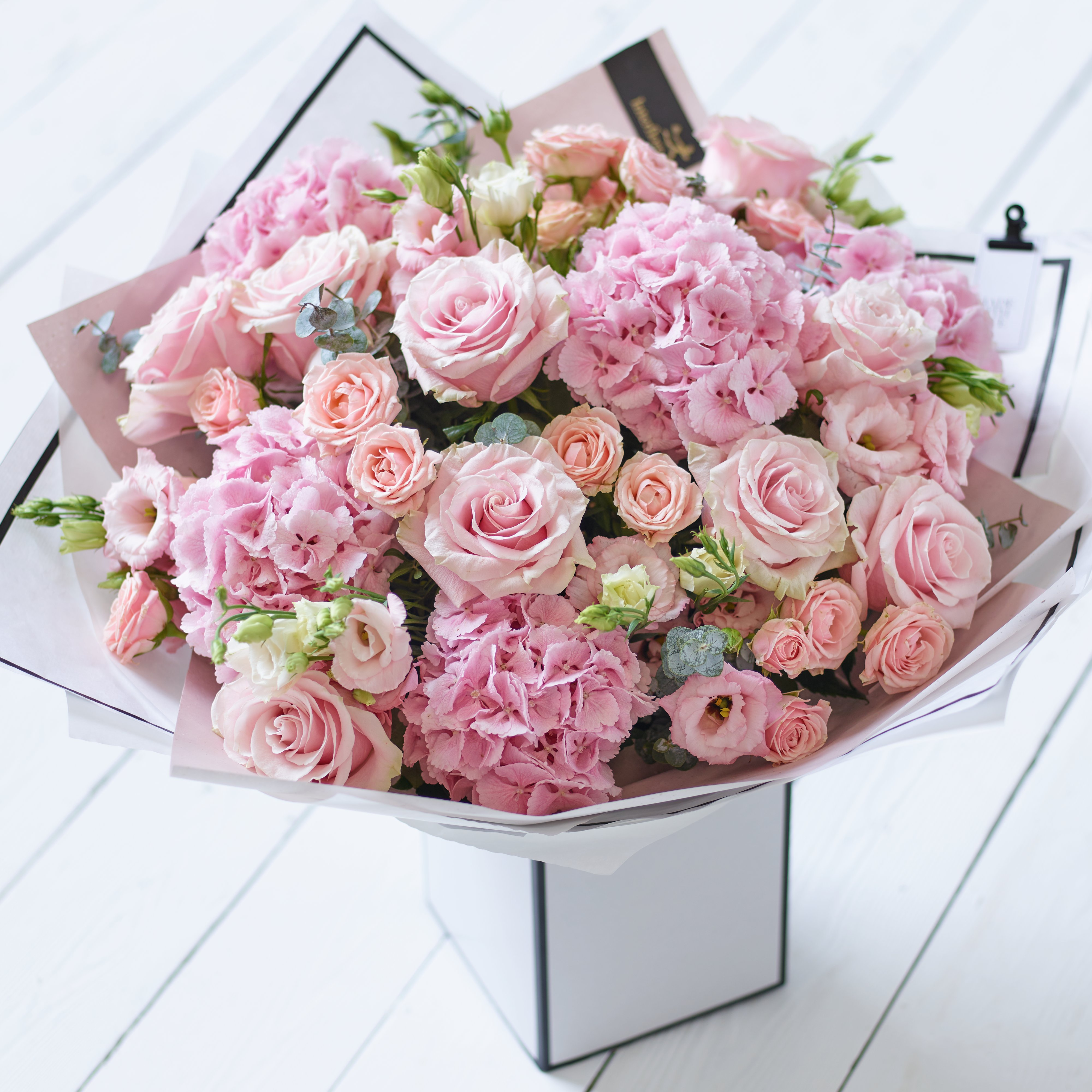 Image 3 of 5 of Showstopper Pink Bouquet