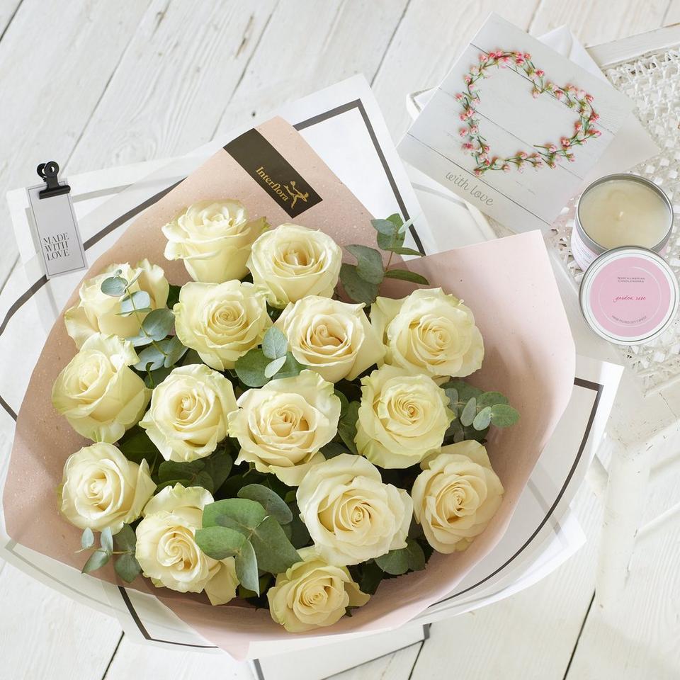 Beautifully Simple White Rose Gift Set