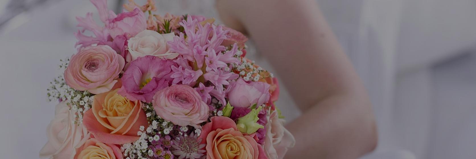 The-hidden-symbolism-in-your-wedding-bouquet-1
