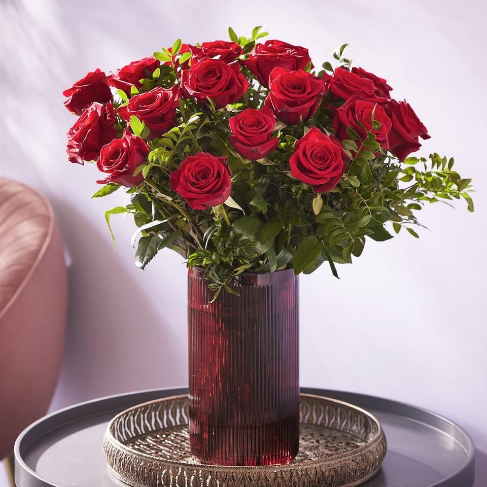 Image 3 of 5 of Sumptuous Large-headed 18 Red Rose Bouquet