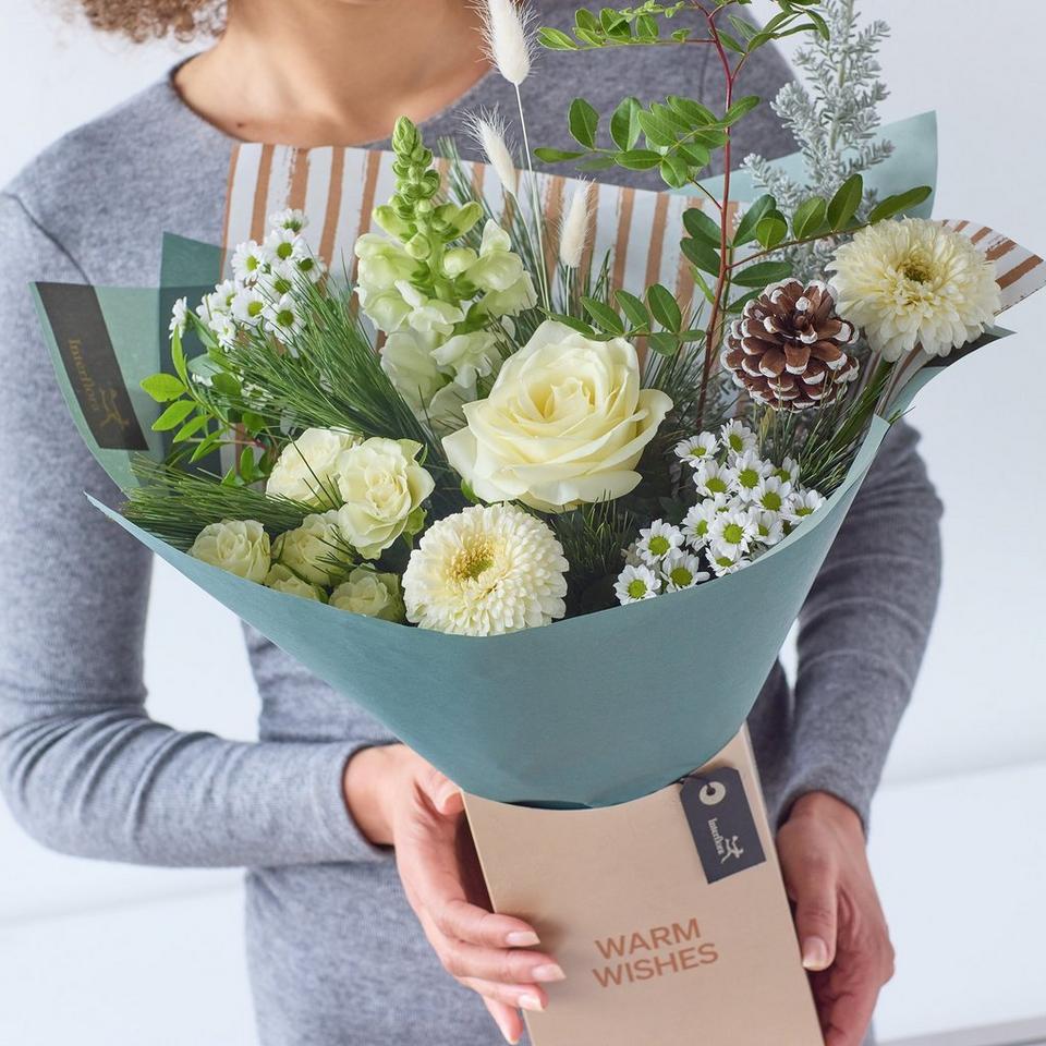 On Trend Winter Gift Box