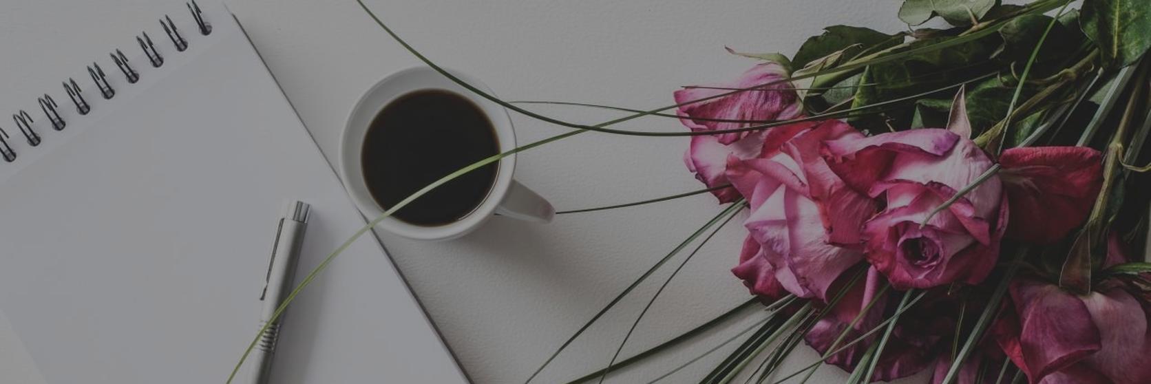 What to write in a wedding card | Interflora What to write in a wedding card | Interflora