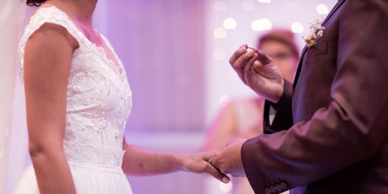 What-to-write-in-a-wedding-card-3
