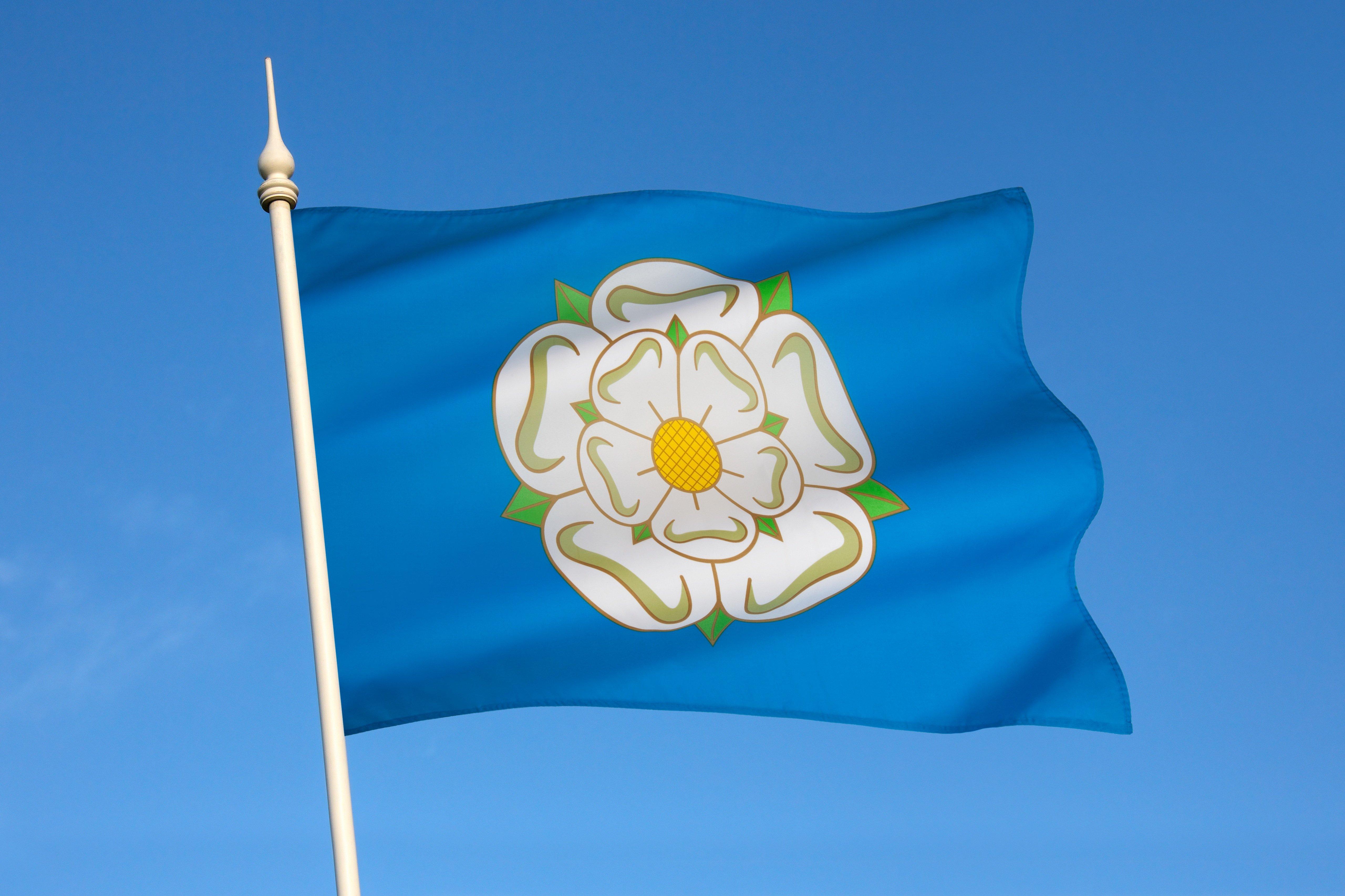 White_york_rose_flag