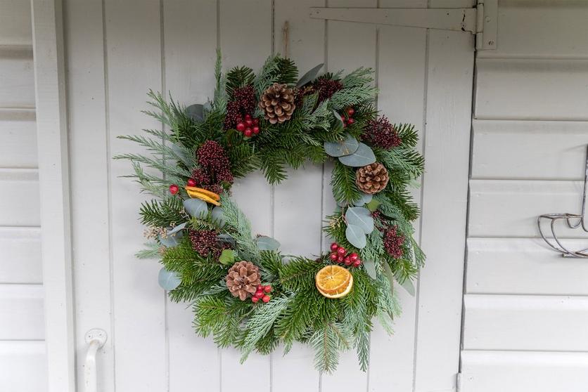 completed_christmas_wreath
