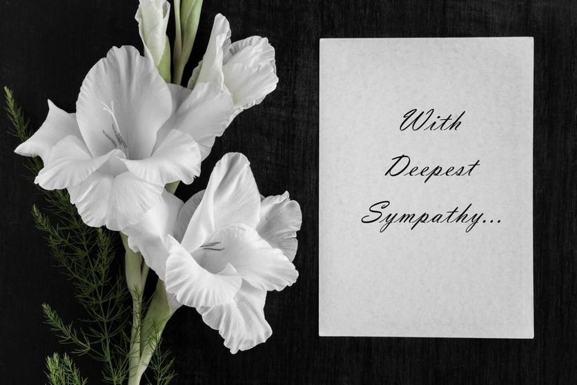 37 Sympathy Messages For Flowers & Cards | Interflora
