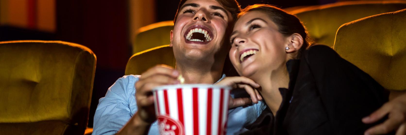couple-in-cinema-popcorn