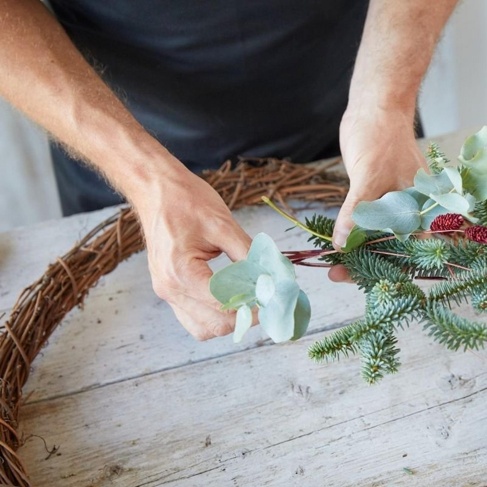 eco-friendly-wreath
