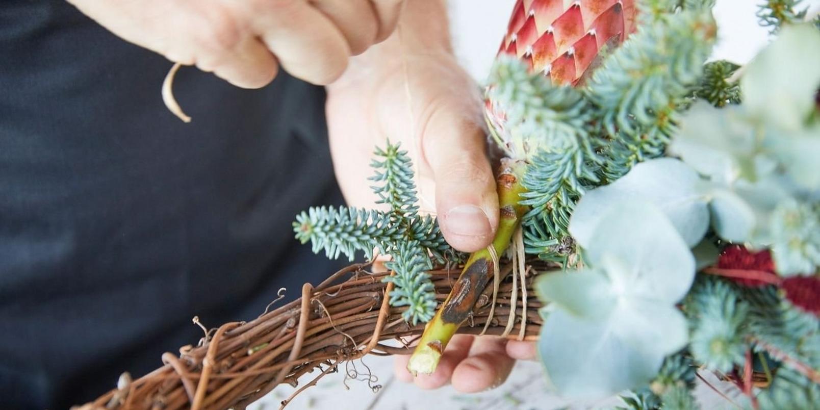 eco-friendly-wreath1-18