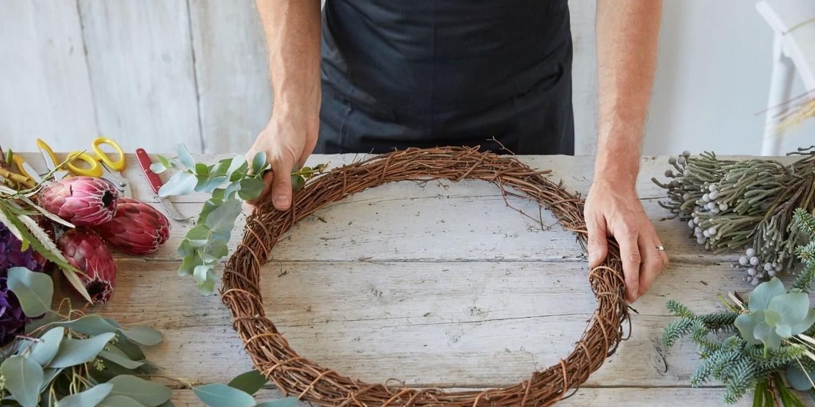 eco_friendly_Christmas_wreath_DIY