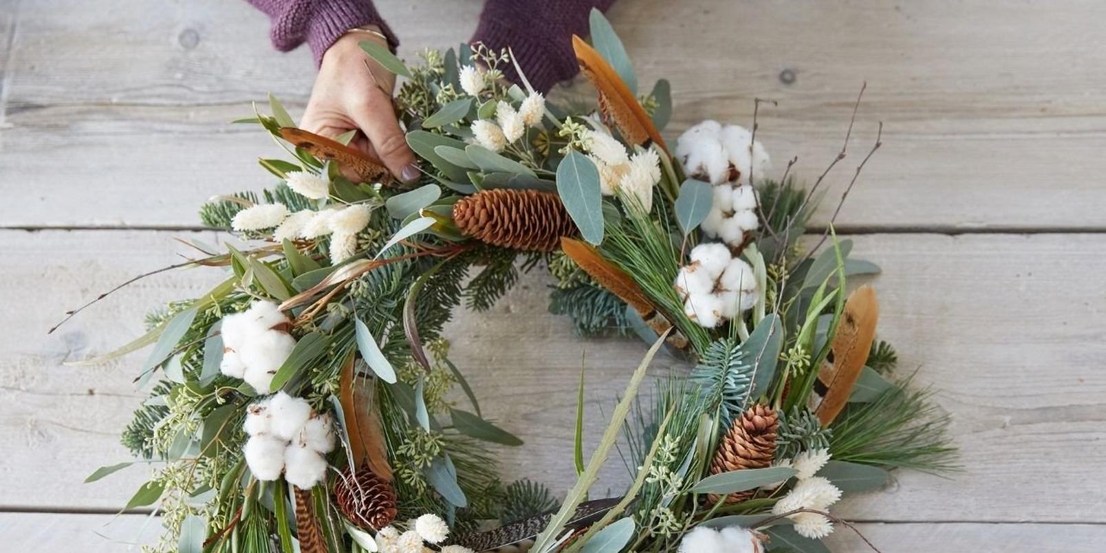 eco_friendly_wreath_b