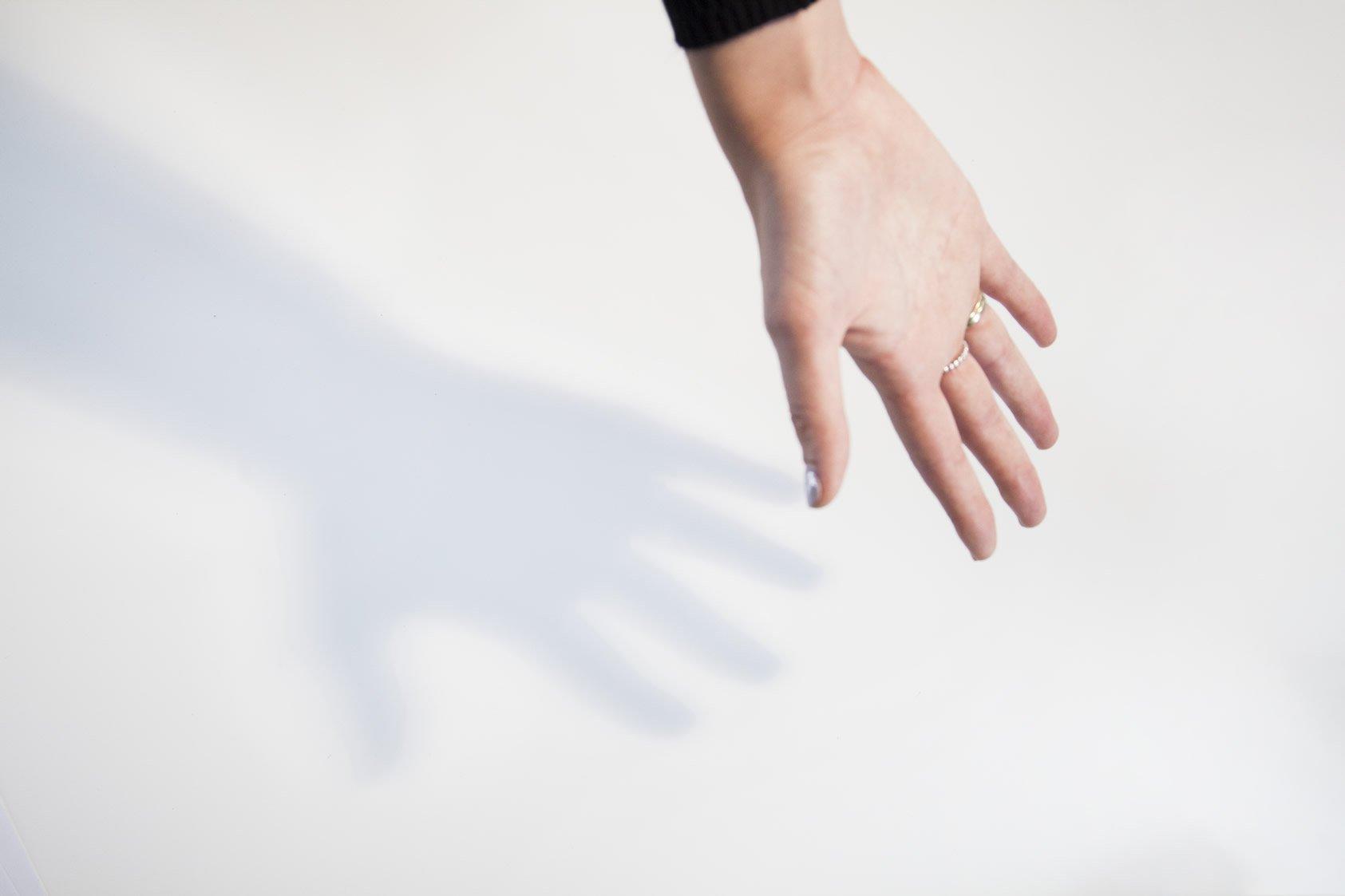 hand-shadow 1