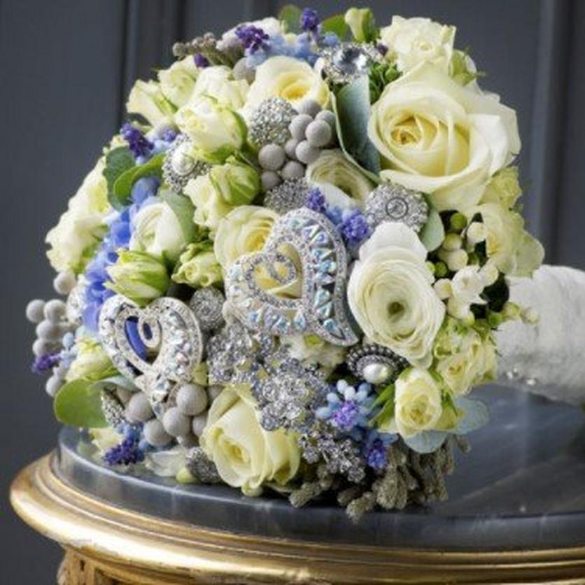 icy-gamour-wedding-bouquet