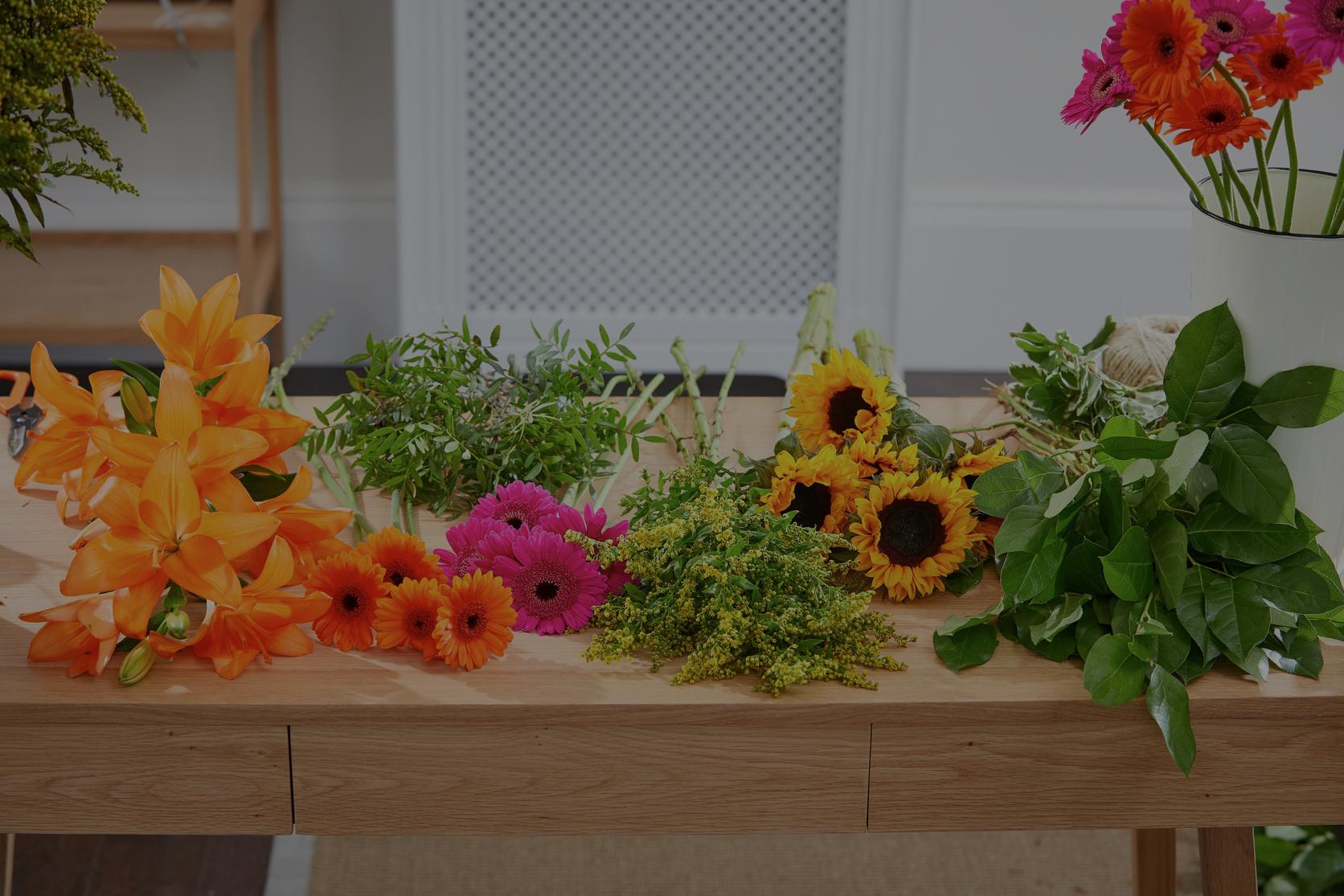 ingredients-of-summer-boquet-on-table