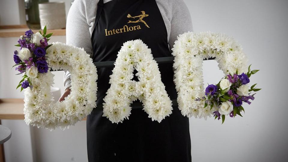 interflora-dad-funeral-tribute-lettering
