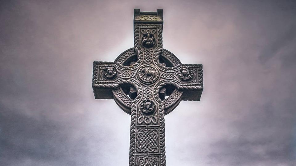 irish-grave-stone