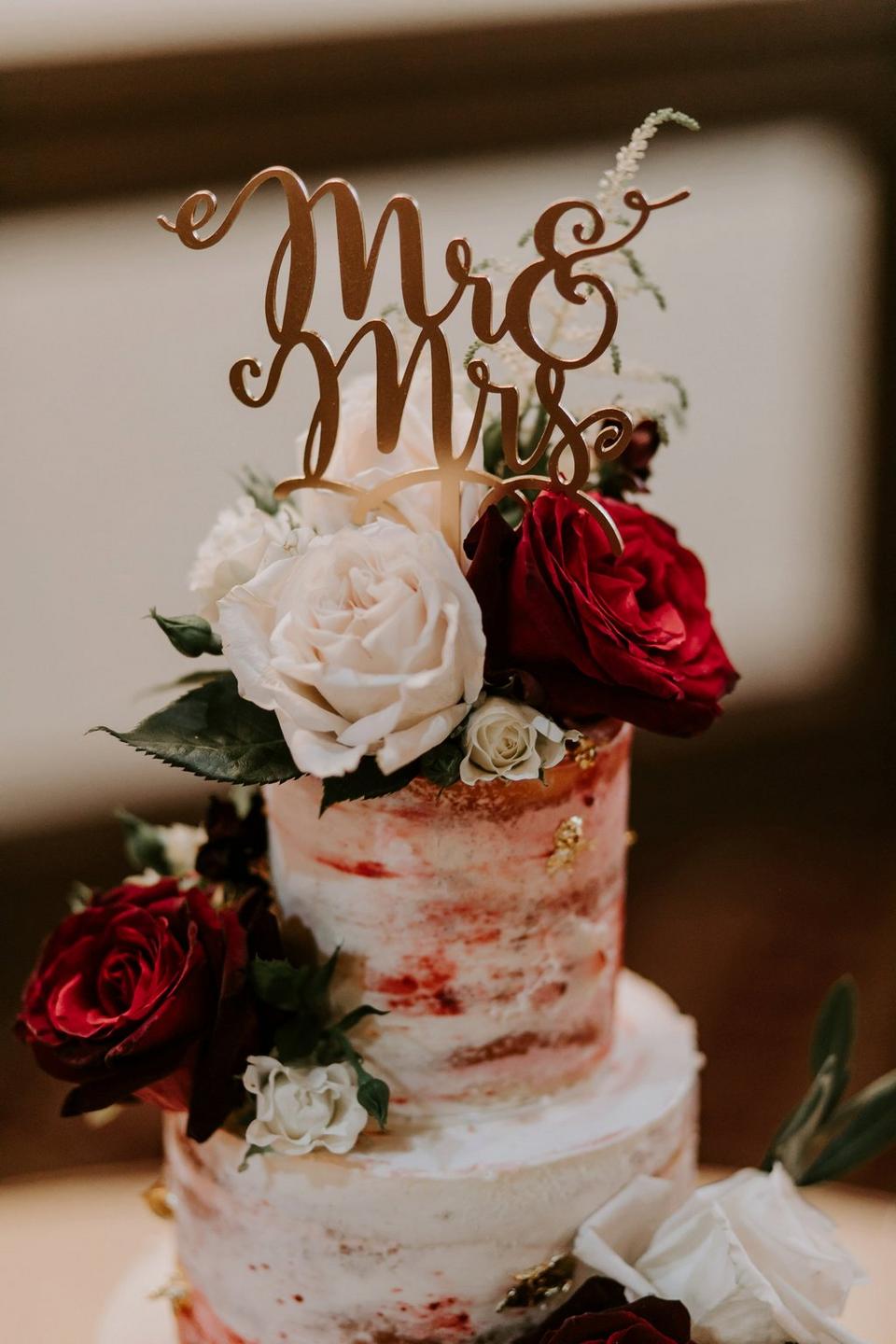 mr-and-mrs wedding-cake-topper