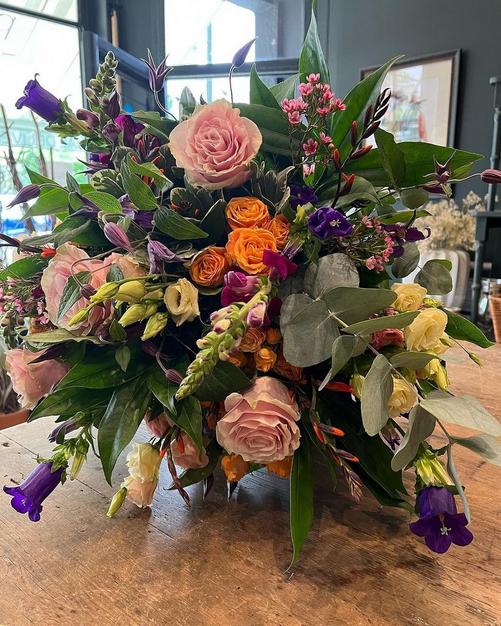 potpourriflowers - Made by Dominic Hughes