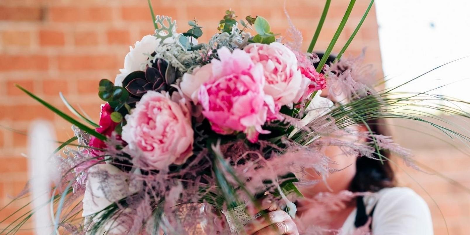 pretty_peony_bouquet